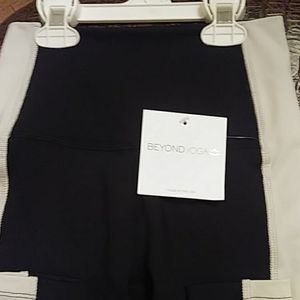 Beyond yoga extra small yoga pants